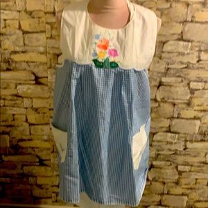🎃3/$25 Vintage apron and tunic